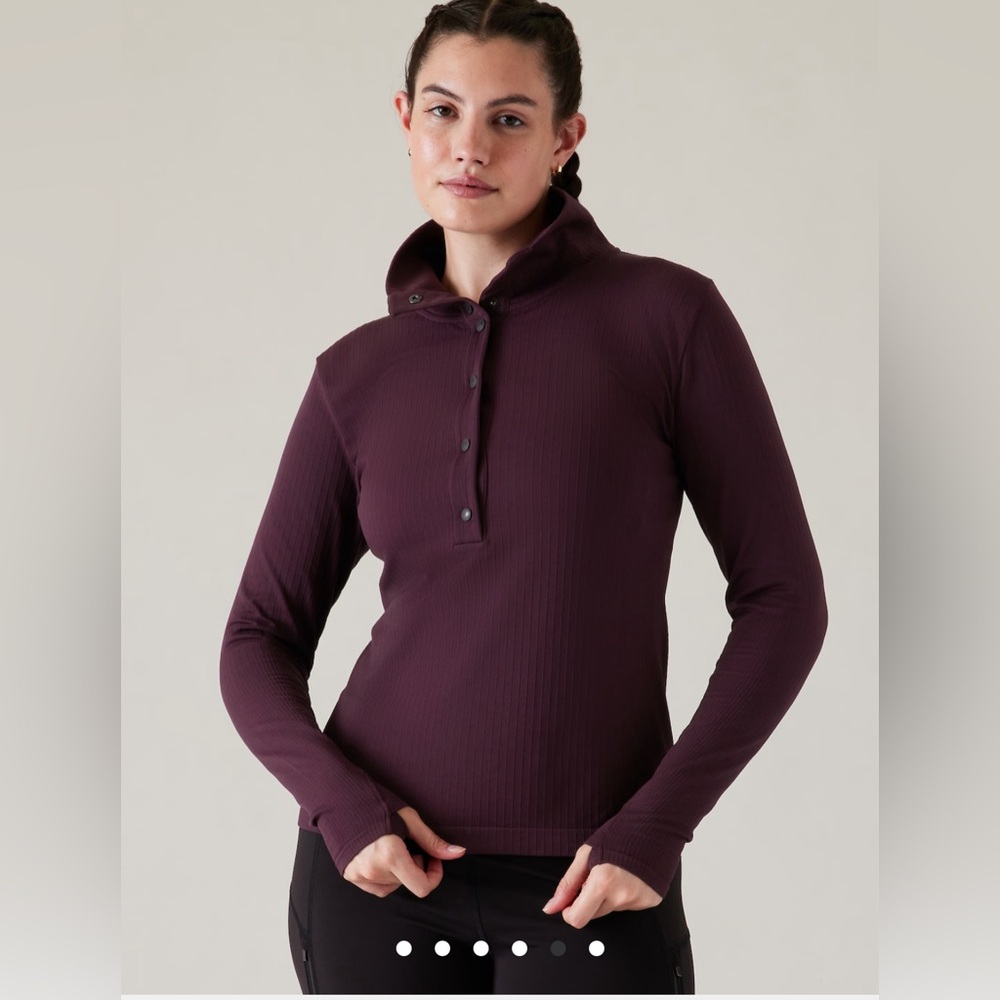 Athleta Flurry Seamless Henley - Size M